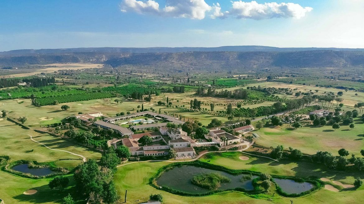 borgo-di-luce-i-monasteri-siracusa-copertina-sicily-luxury