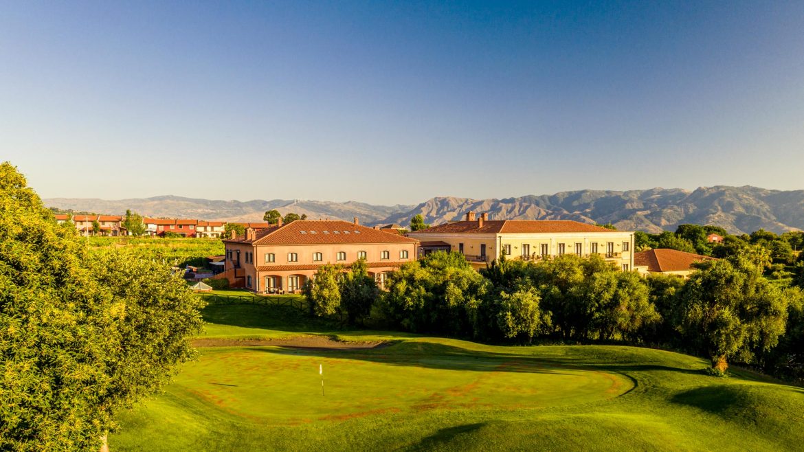 il-picciolo-etna-golf-resort-castiglione-di-sicilia-copertina-sicily-luxury
