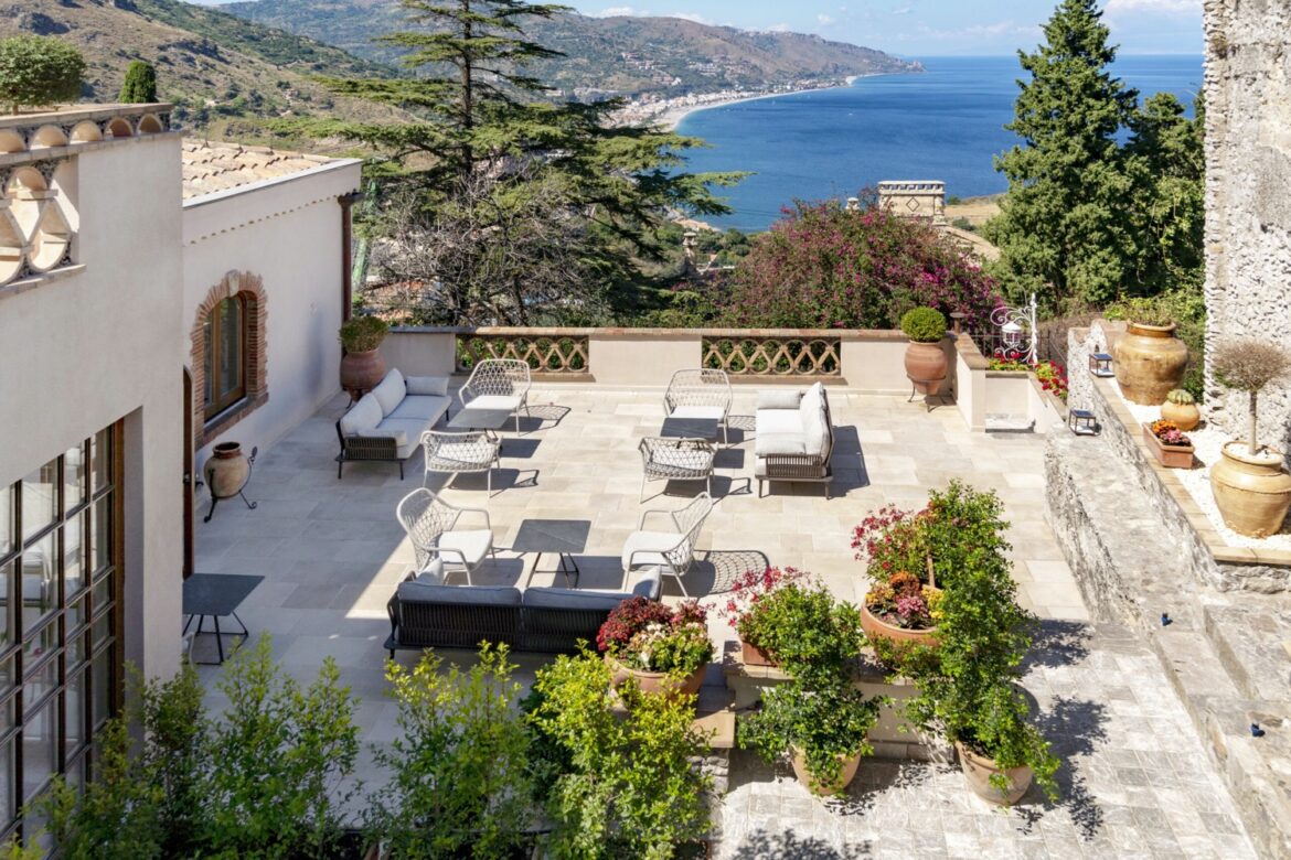 villa-fiorita-taormina-sicily-luxury-copertina